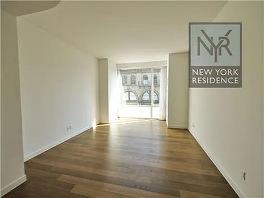 Rented by New York Residence | media 35
