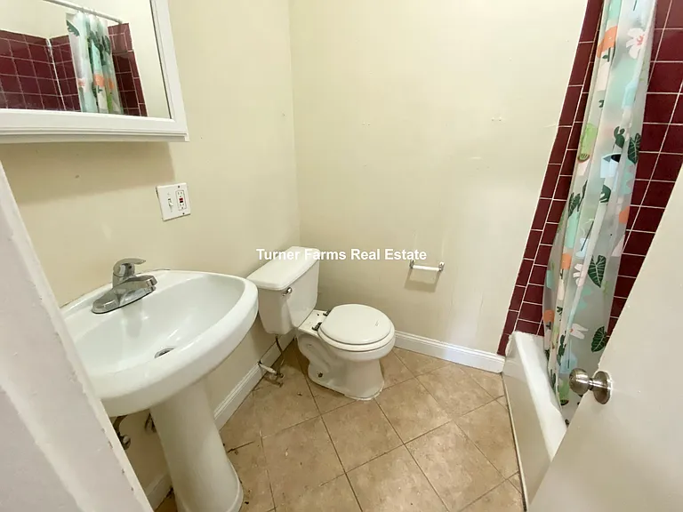 894 Huntington Ave — Photo 8