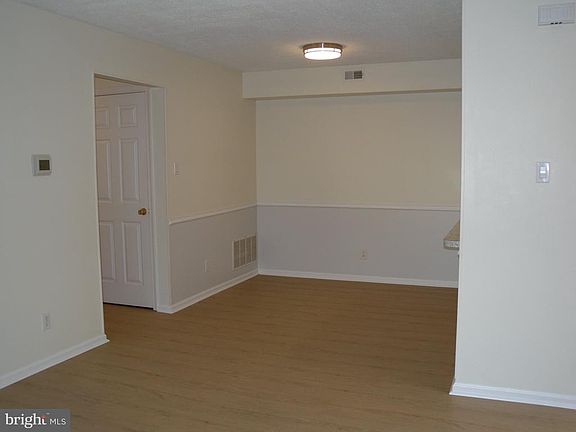 5th image of 1907 Sutton Pl