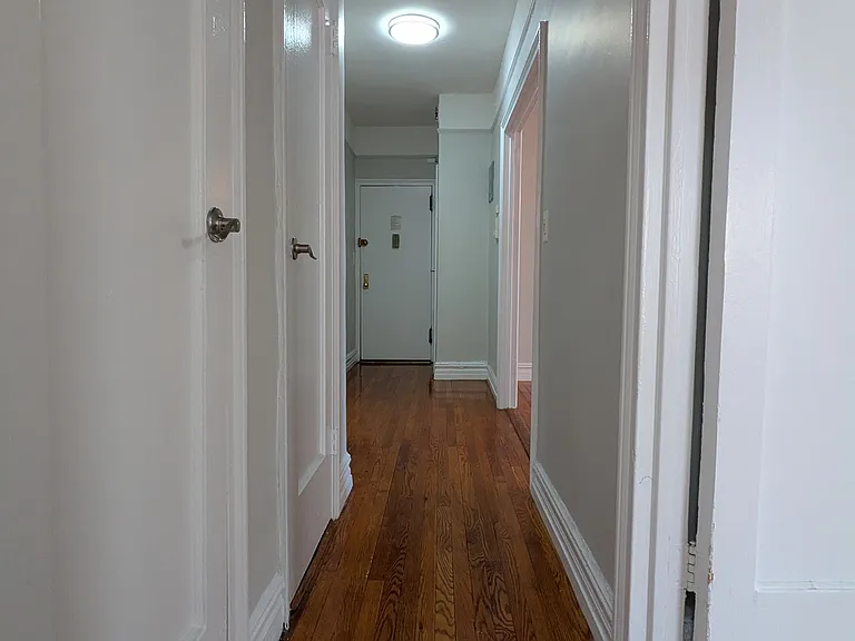 80-15 Grenfell St #E24 — Photo 3