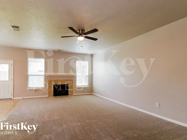 10803 Gold Finch Rd — Photo 4