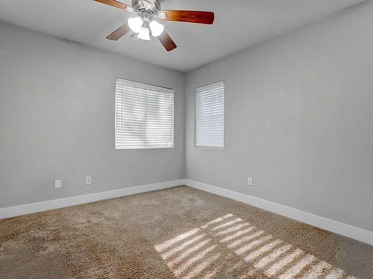 6469 Abbey Door Ct — Photo 5