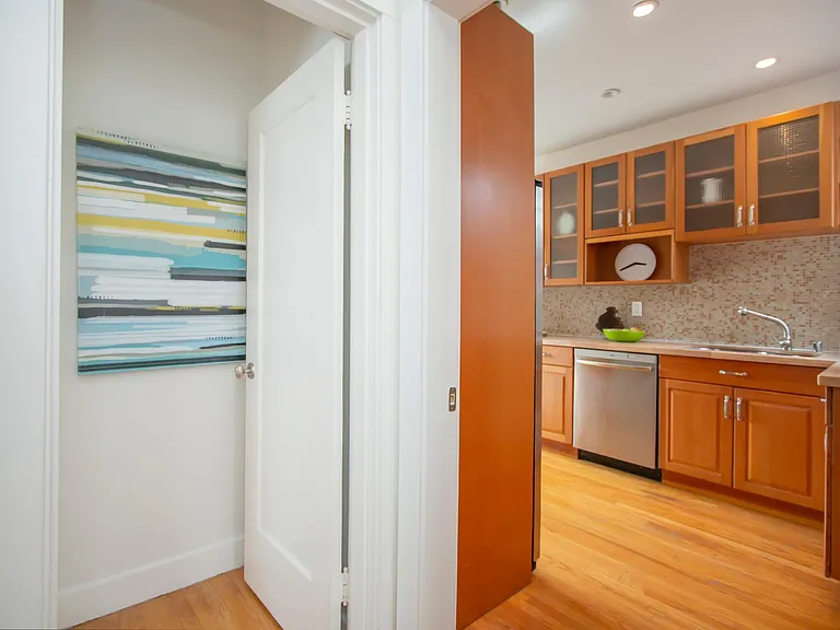 45 Clipper St — Photo 17