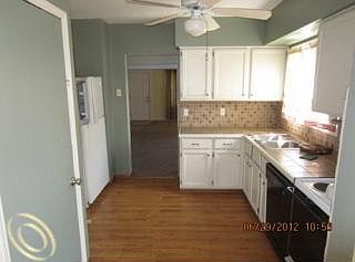 5th image of 53 Parkview Ave