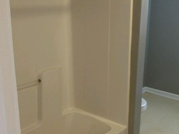 4th image of 517 Bristol Caverns Hwy APT D