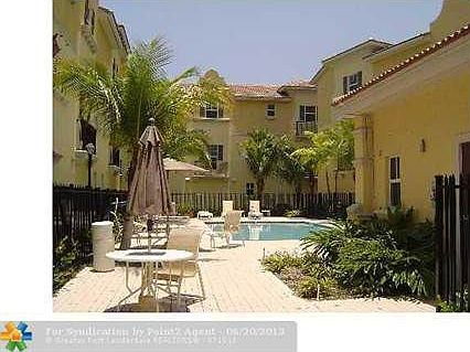3rd image of 2524 SW 14th Ave APT 903