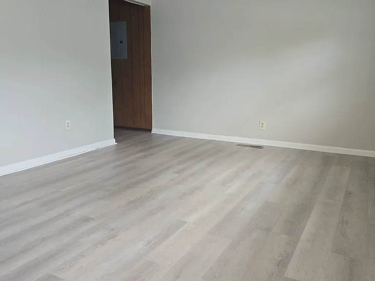 3912 N Webster Ave — Photo 5