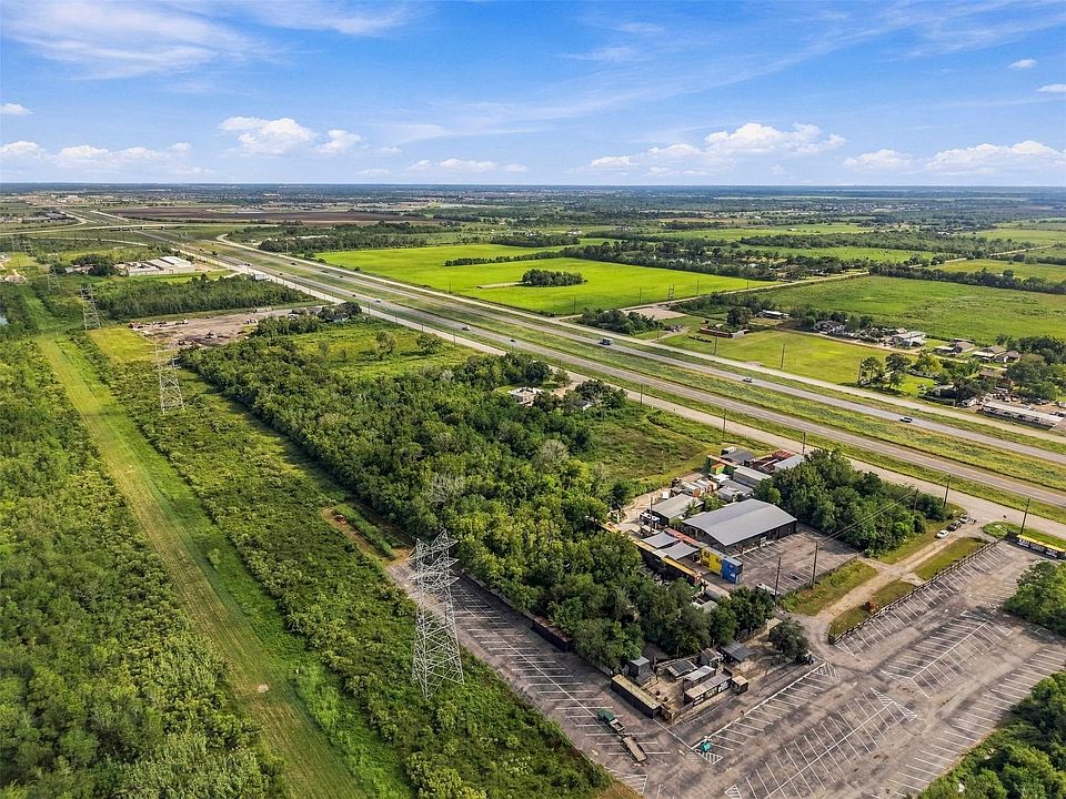 2nd image of 42 Green Valley