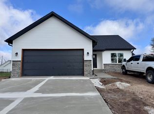 345 Division St, Sparta, MO 65753