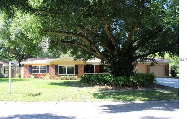 1st image of 627 Sorrento Ave