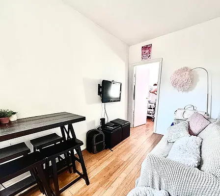 In My Room Haven House-1673 Amy Dodge Lane | Lila Delman
