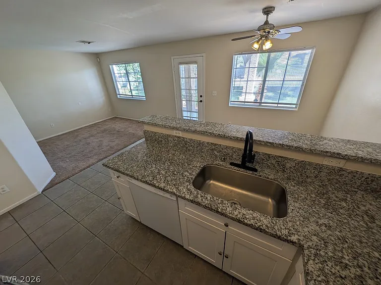 2520 Sierra Luna Ave #102 — Photo 10
