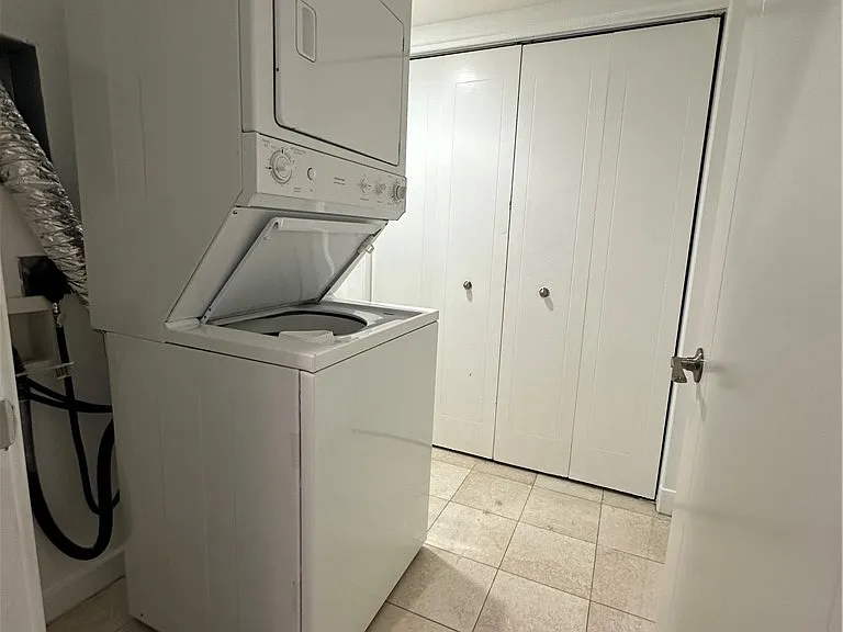 4545 Dean Martin Dr #103 — Photo 31