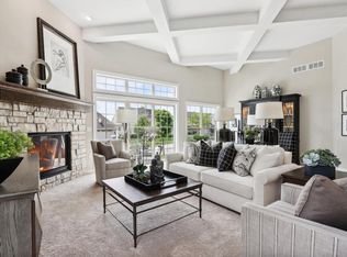 1548 Lookout Ct #44, Hartland, WI 53029