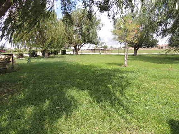 2nd image of 6468 N Cypress Ave