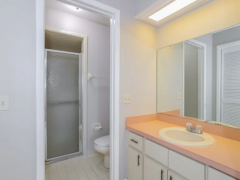 104 Daisy Dr SE — Photo 23