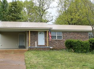 520 Barbara St, Cave City, AR 72521