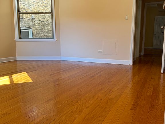 3rd image of 6227 N Washtenaw Ave APT 2
