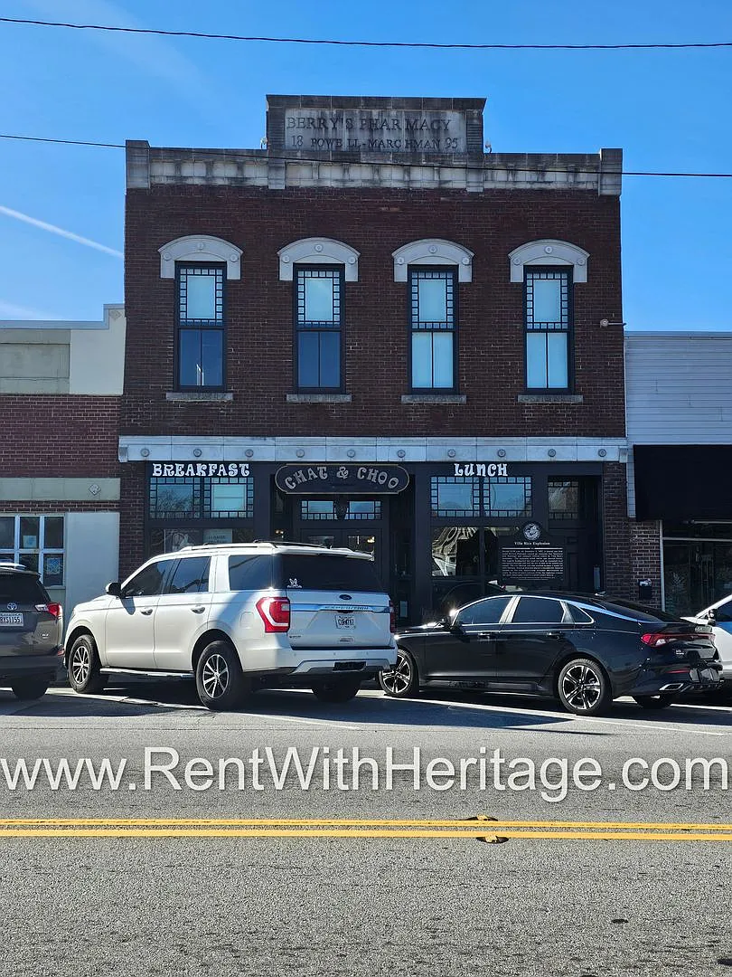 Primary Photo - 130 W Montgomery St #C