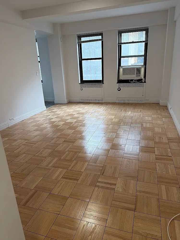 108 East 38th Street — Photo 2