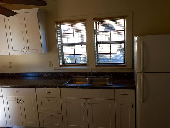 4th image of 621 N Humphreys St
