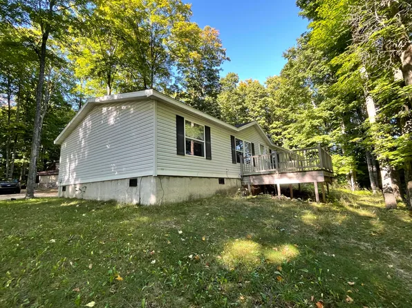 2615 Cynthia Ln, Gaylord, MI 49735