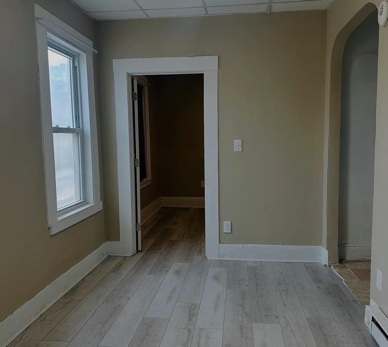 1 bed, 400 sqft, $1,400 — Photo 4