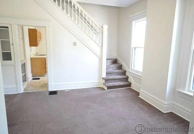 65-71 S Douglass St — Photo 3