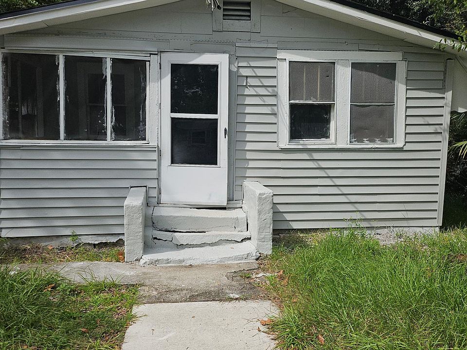 1st image of 1651 W 20th St
