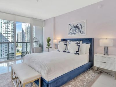 485 Brickell Ave APT 2705, Miami, FL, 33131