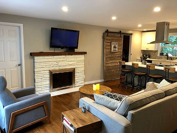 Living Room w/Fireplace