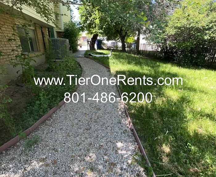 619 Angie Cir #619 — Photo 20