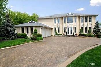 1st image of 811 Oakhurst Ln
