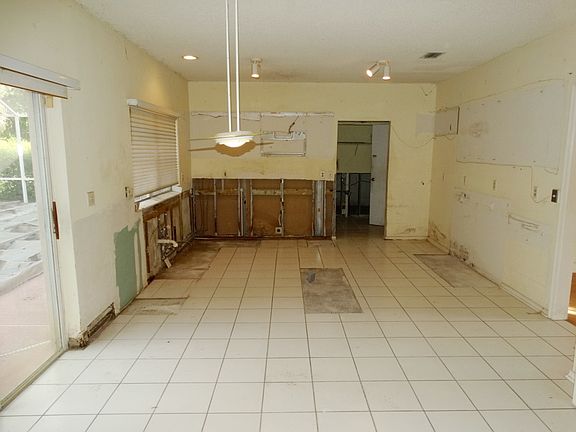 4th image of 3873 Lancewood Dr