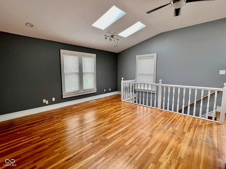 1347A N Park Ave — Photo 13
