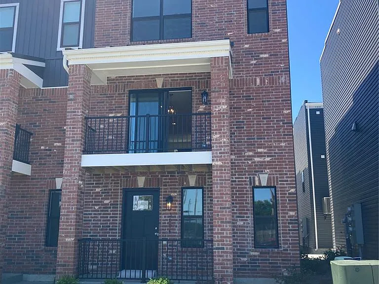 5004 Daggett Ave — Photo 21