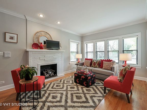 2nd image of 4029 N Southport Ave #1