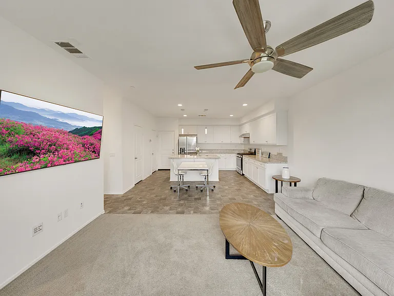 1018 Shiba Ct — Photo 6