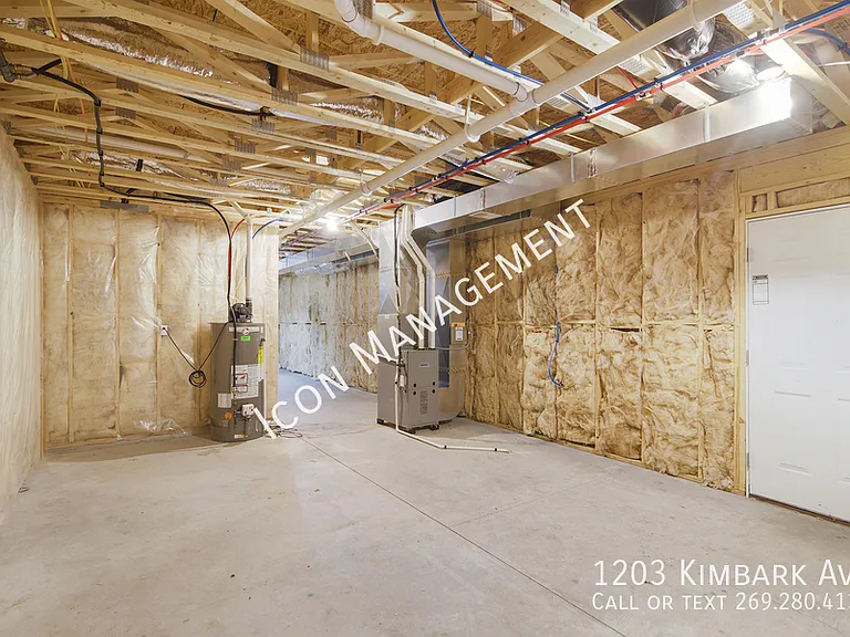 1203 Kimbark Ave — Photo 22