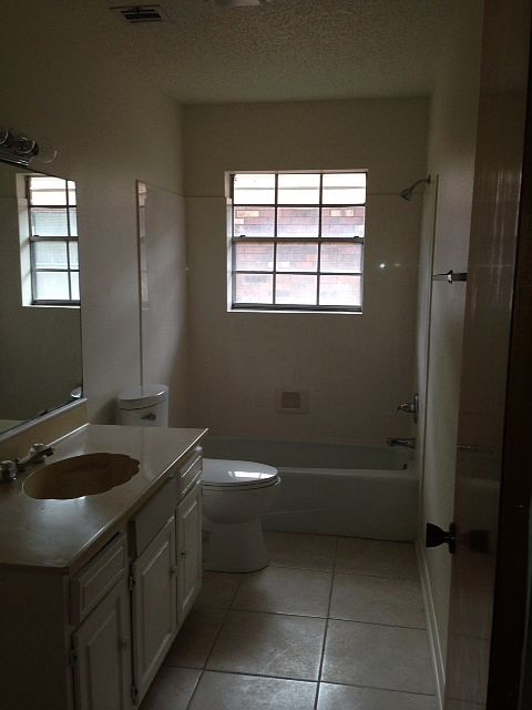 1st image of 4535 Argonne St