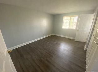 2814 Studley Rd, Charlotte, NC 28212