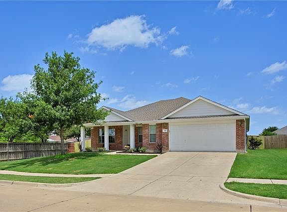 4th image of 716 Chelsea Dr