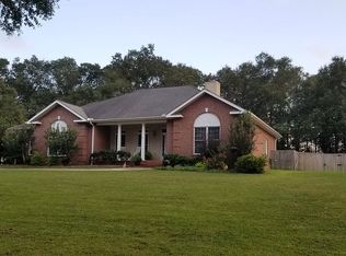559 Oak Lake Dr, Enterprise, AL 36330