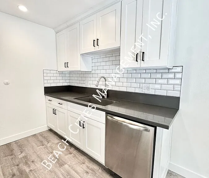 623 Walnut Ave #5 — Photo 8
