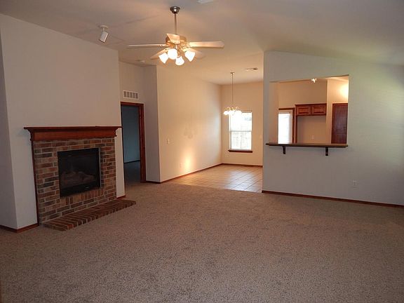 5th image of 18109 Viento Dr