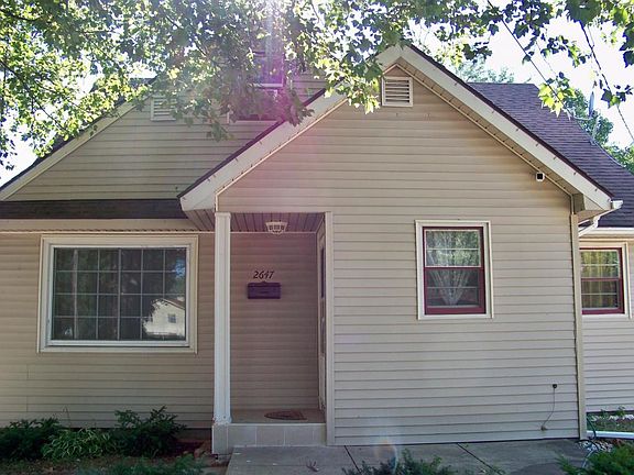 2nd image of 2647 Taft Ave SW