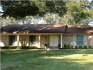 1st image of 28 Country Club Dr E