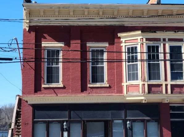 14 S Main St