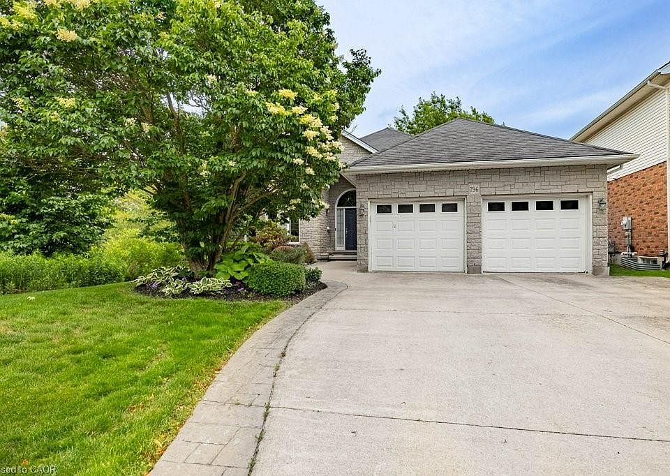1st image of 796 Springbank Ave N