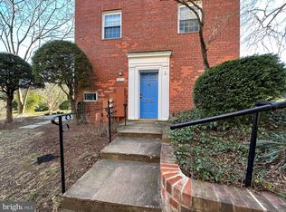 3211 Ravensworth Pl, Alexandria, VA 22302